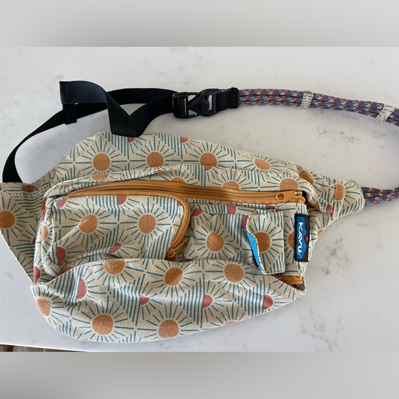 Kavu Handbags - KAVU Sunburst Pattern Canvas Waist Bag in Beige and Tan
